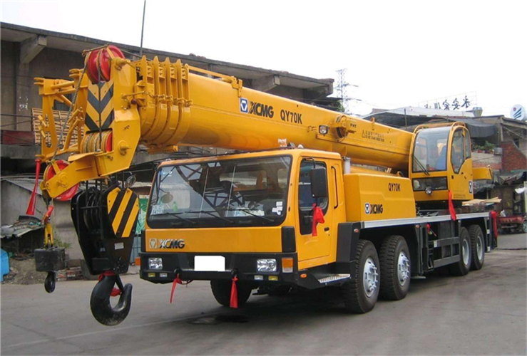 华蓥市吊车出租选择重点